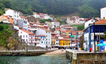 Pueblos de Asturias. Un paseo por la costa