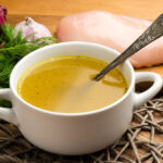 Caldo sabroso en marzo ventoso, en el Ancla del Lago